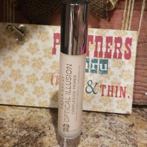 Urban Decay Optical Illusion Primer